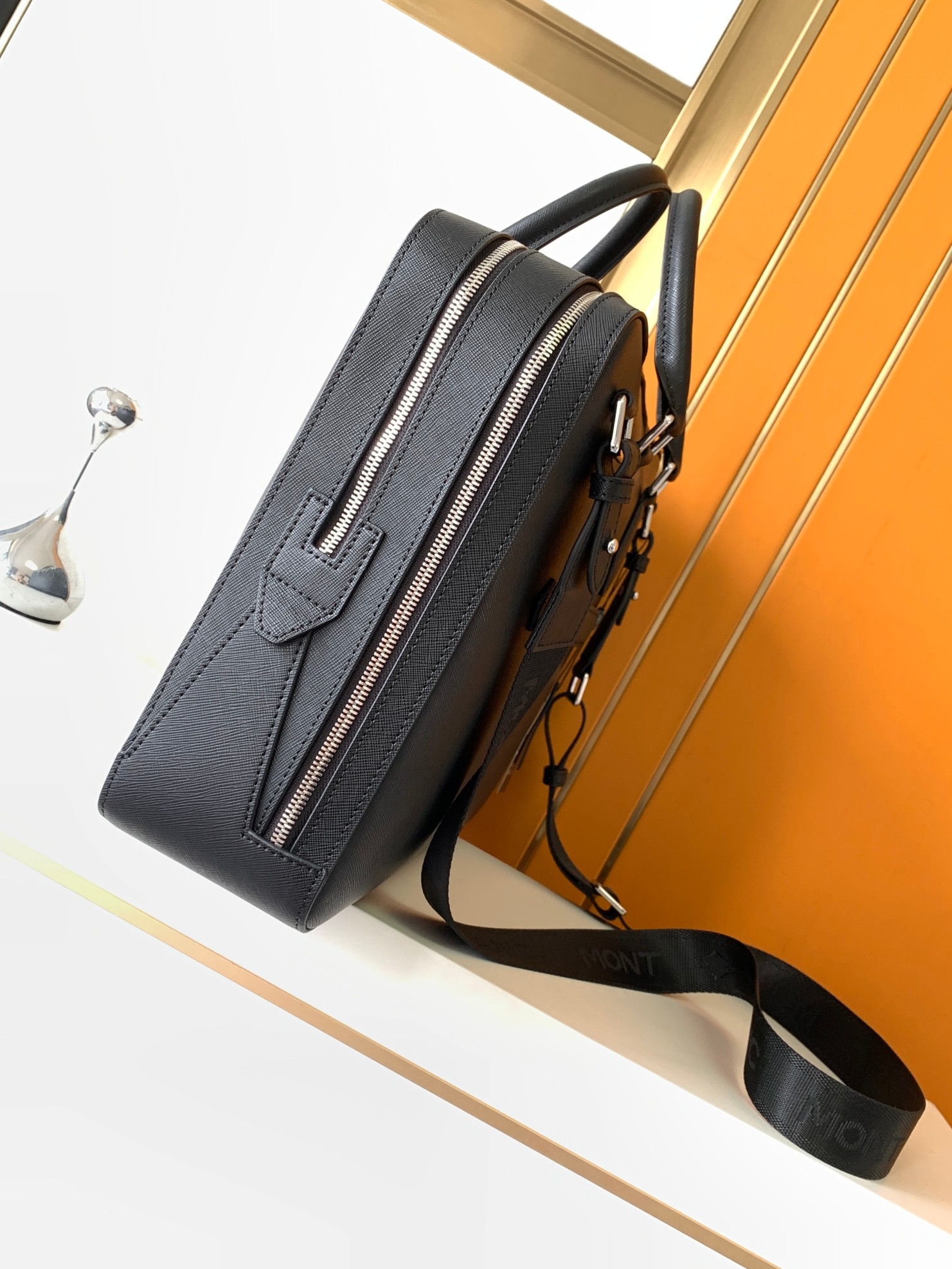 Bolsas de Mão Masculinas de Lu - Laptop Accessories Box avaliação e preço