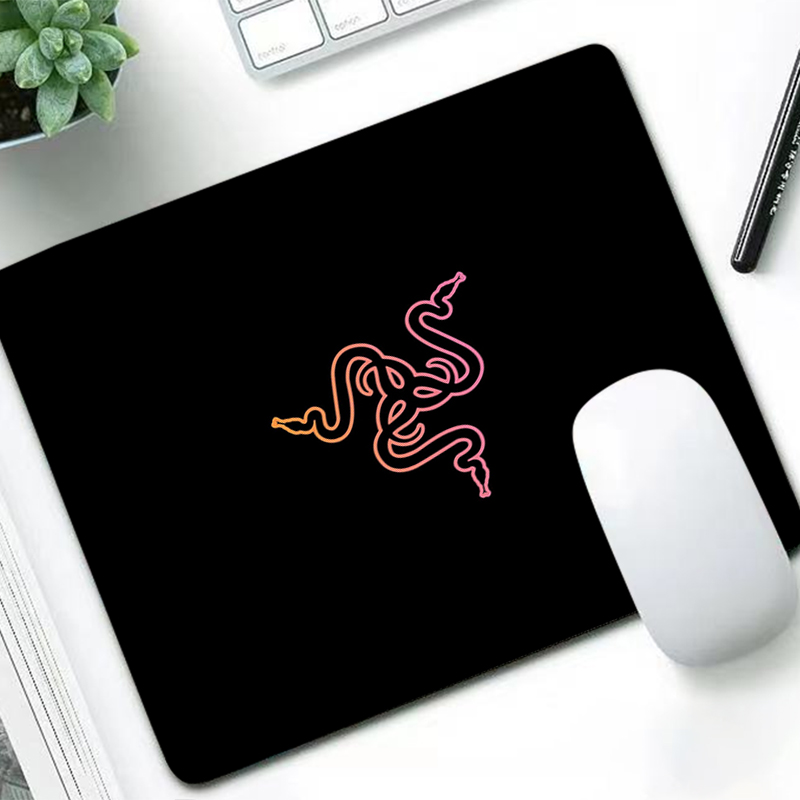 Razer luxo mouse pad anime gam - Laptop Accessories Table avaliação e preço